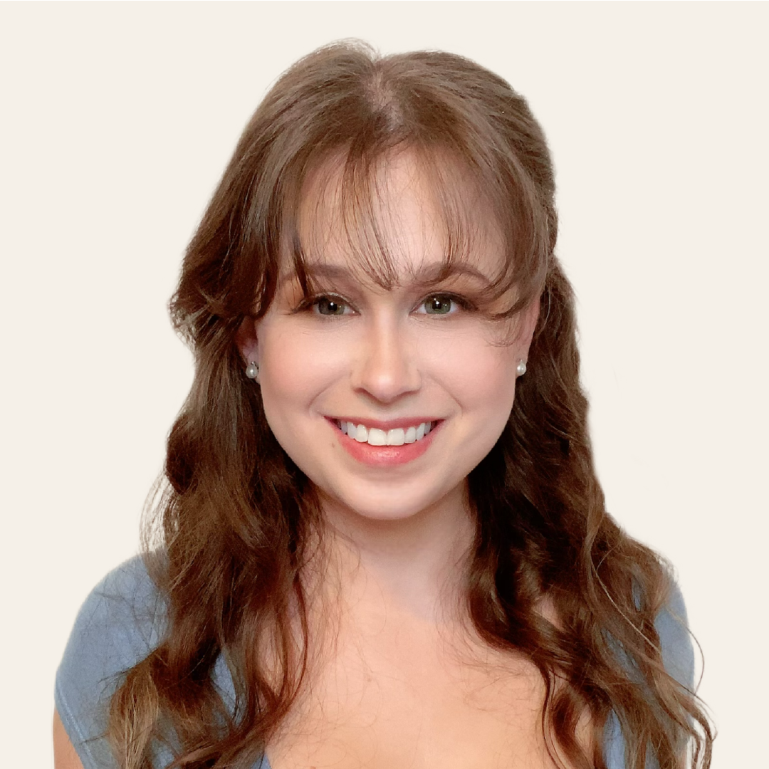 https://www.fate-antenna.com/wp-content/uploads/2024/09/Headshot-with-background-Jackie-Lastra-1-01.png